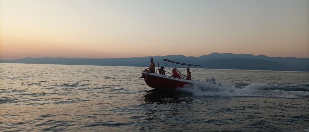 Sea route to Lichadonisia